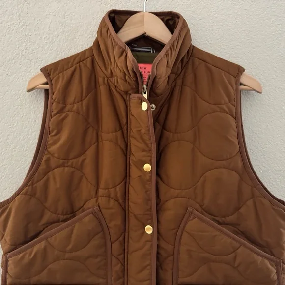 J. Crew Quilted Excursion Vest Large Camel Brown Puff Classic Preppy Equestrian - Picture 5 of 12